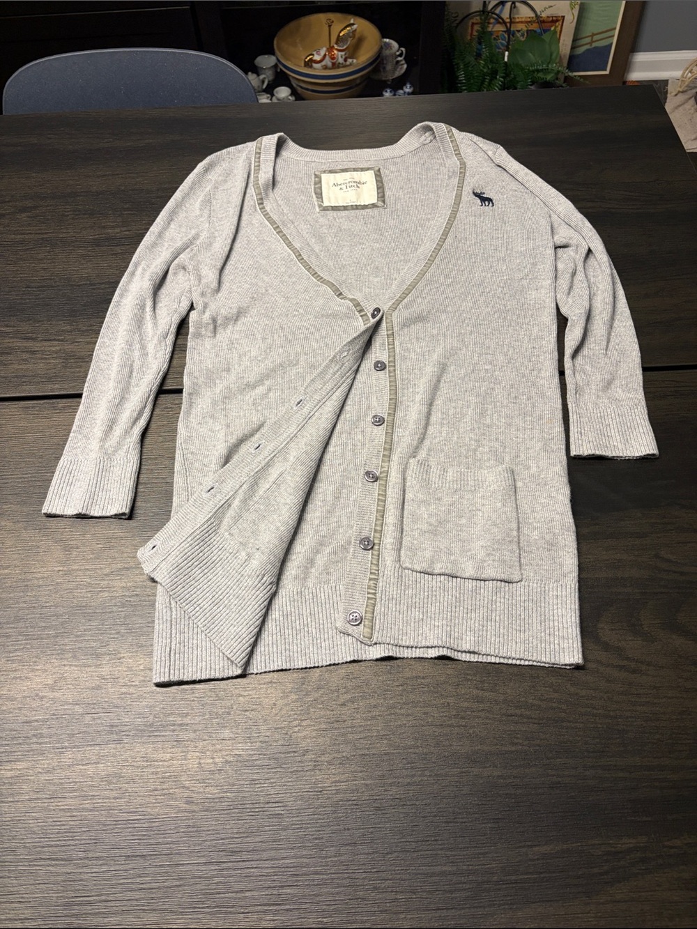 Abercrombie & Fitch Y2K Vintage Gray V-Neck Cardigan Sweater - Size L